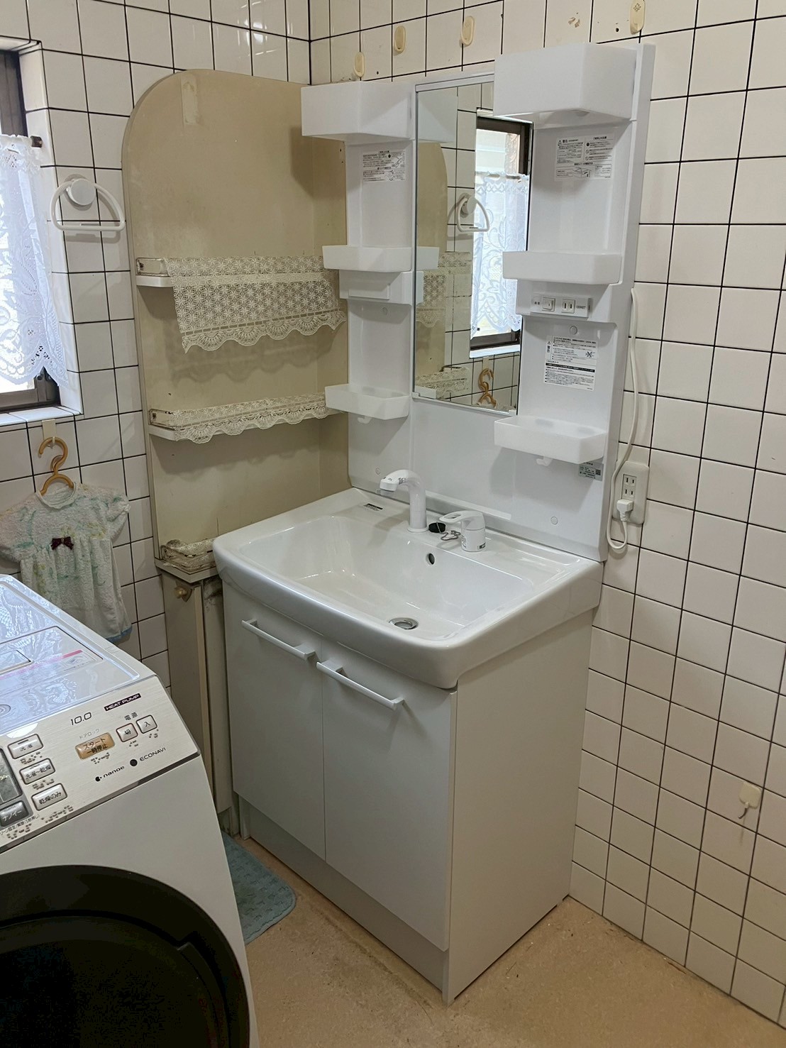 牧之原市　洗面化粧台の交換・修理